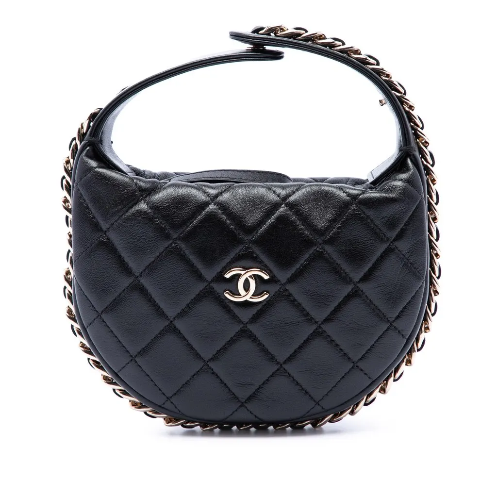 Chanel Mini Quilted Lambskin Chain Around Pouch Black Leather Very good - Front View