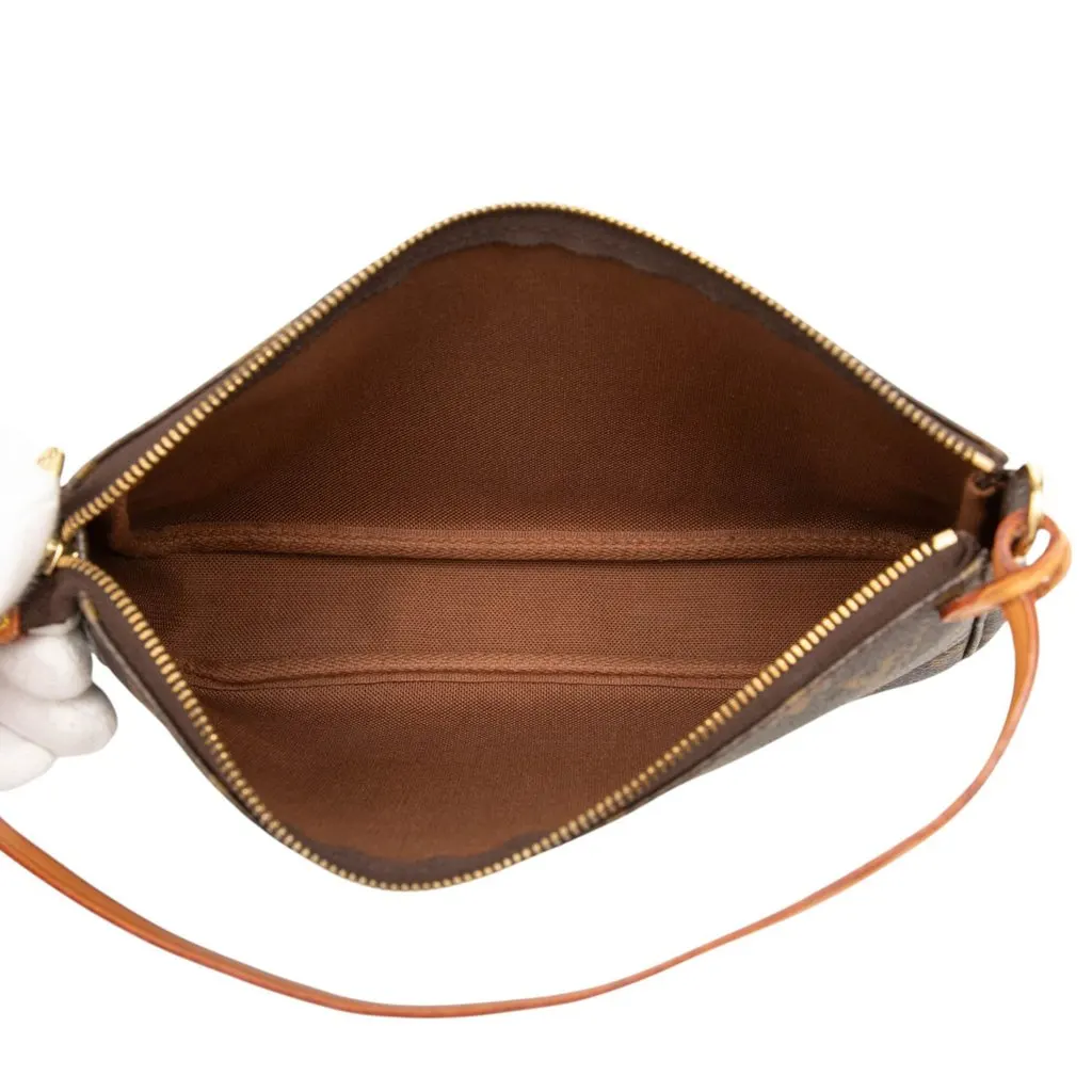 Louis Vuitton Monogram Pochette Accessoires Brown Very good - Model View