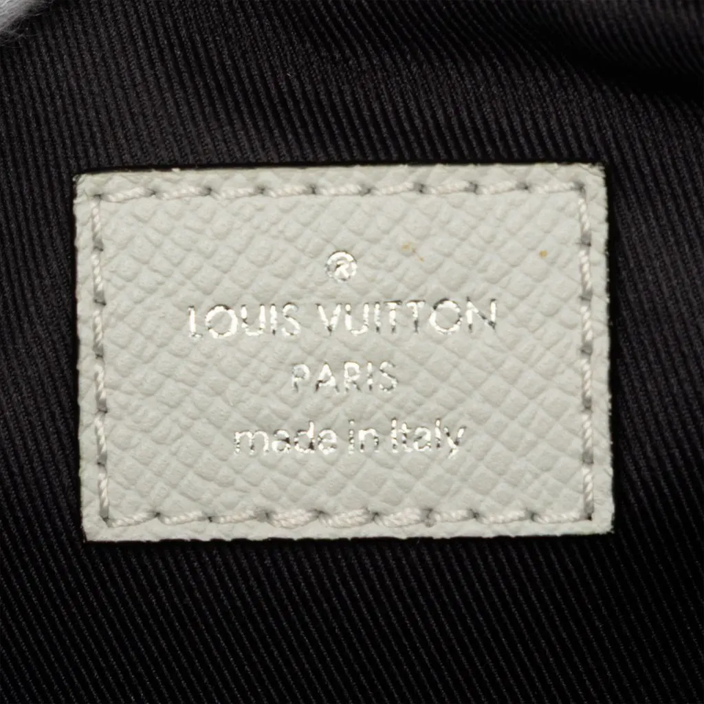 Louis Vuitton Monogram Taigarama Outdoor Bumbag White Very good - Box View