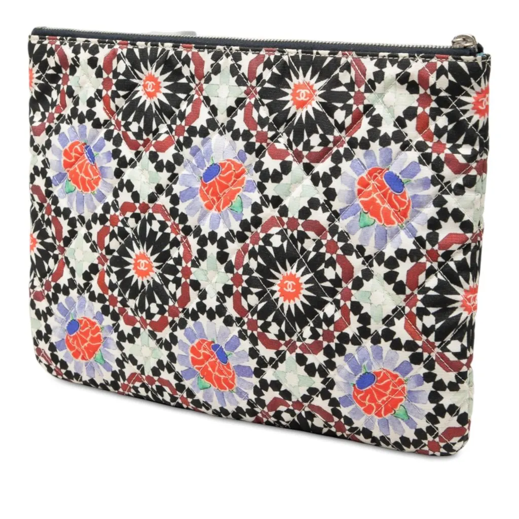 Chanel Dubai Paris Medium Quilted Printed Canvas O Case Clutch White Very good - Back View