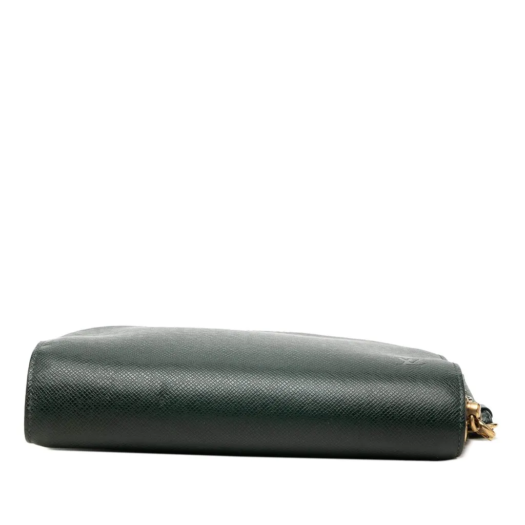 Louis Vuitton Taiga Pochette Baikal Green Leather Good - Inside View