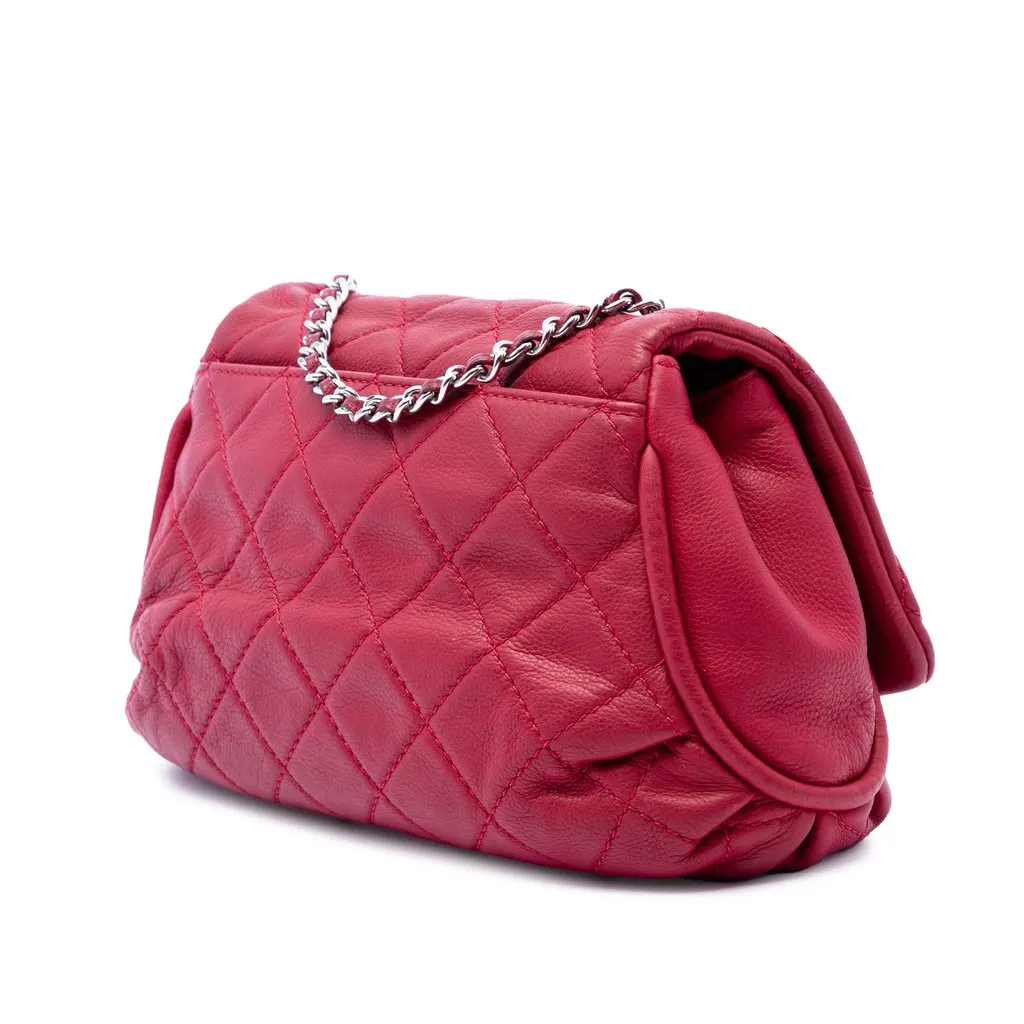 Chanel Quilted Calfskin CC Curvy Flap Red Leather Very good - Back View