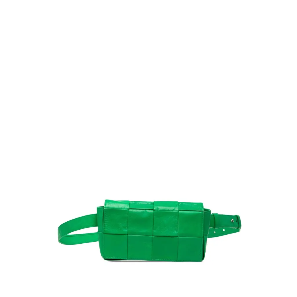 Bottega Veneta Mini Paper Calfskin Intrecciato Cassette Belt Bag Green Leather Very good - Front View