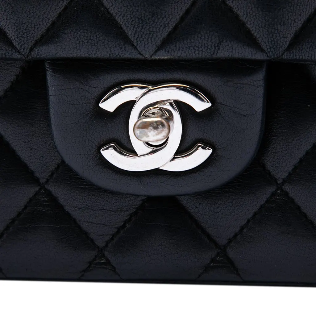 Chanel Jumbo Classic Lambskin Double Flap Black Leather Very good - Box View