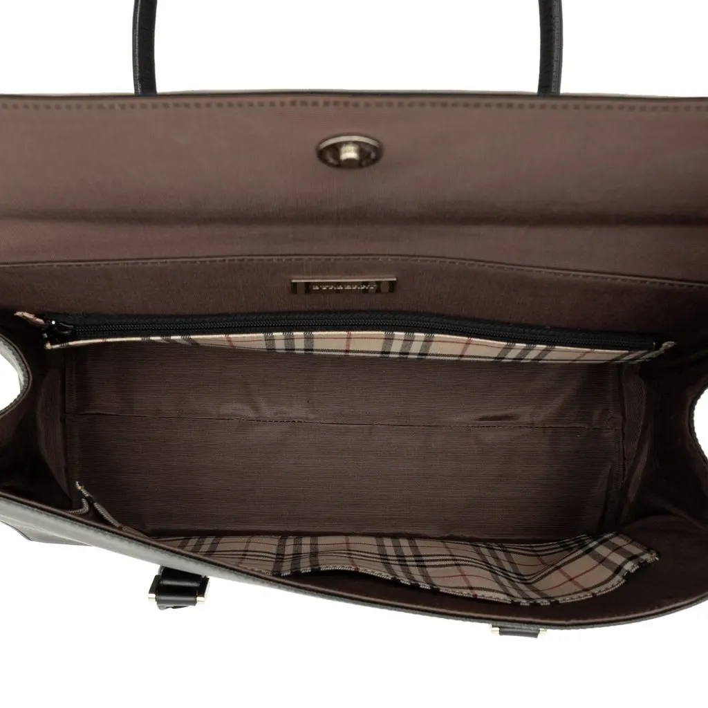 Burberry Leather Handbag Black Leather Very good - Model View