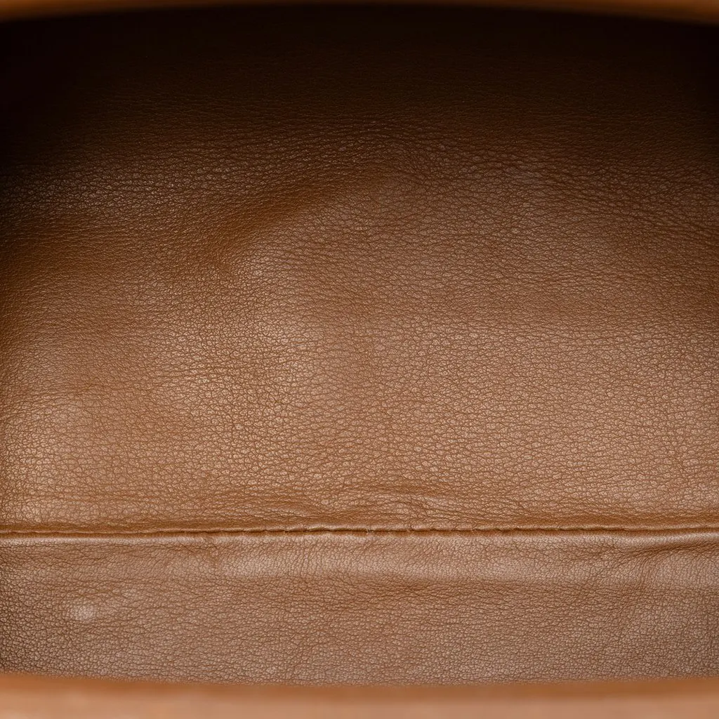 Bottega Veneta Lambskin The Mini Pouch Brown Leather Very good - Model View