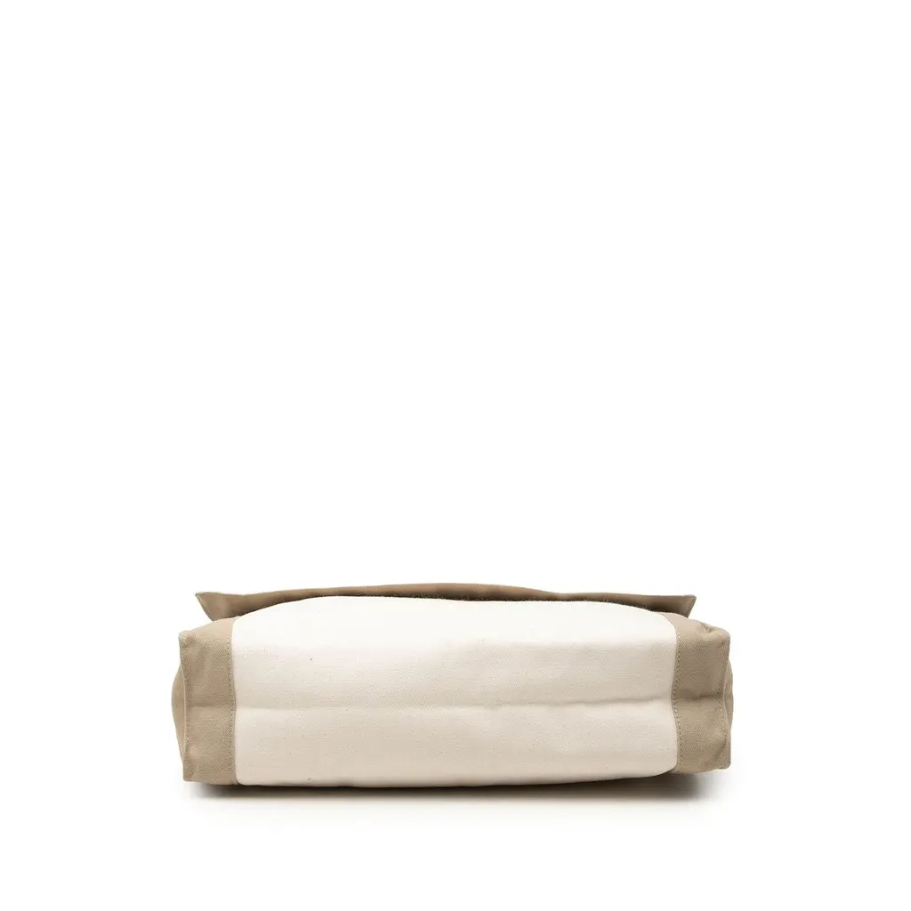 Hermès Bicolor Canvas Tapis de Selle Clutch Brown Good - Inside View