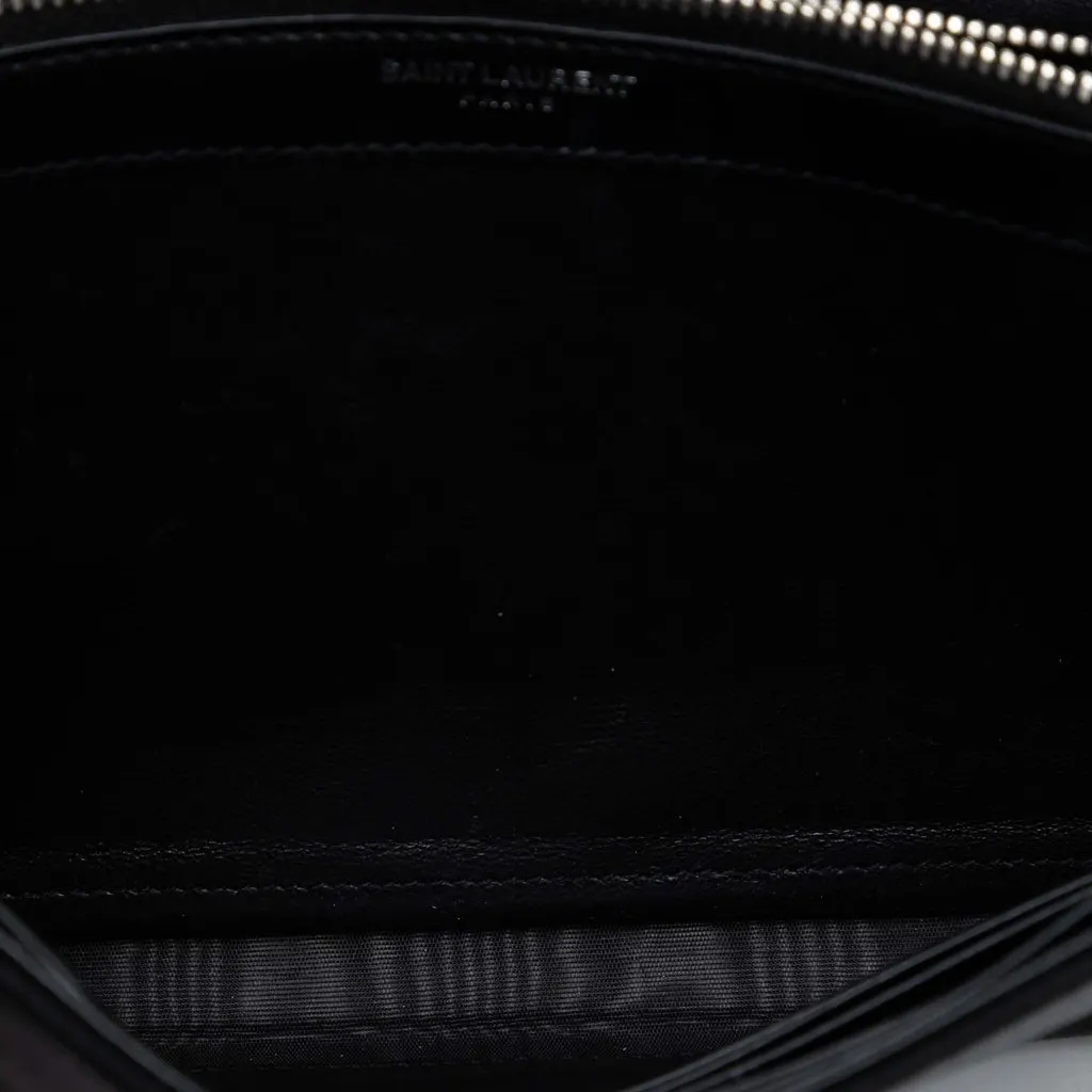 Saint Laurent Sequin Monogram Kate Wallet on Chain Black Bead Very good - Model View