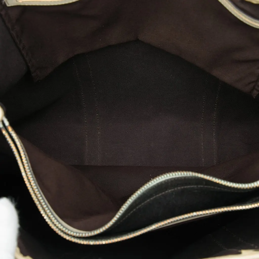 Gucci GG Supreme Joy Vertical Tote Beige Canvas Good - Model View