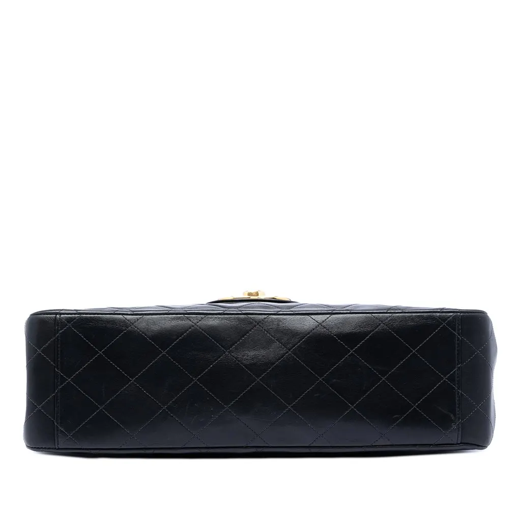 Chanel Maxi XL Classic Lambskin Single Flap Black Leather Very good - Inside View