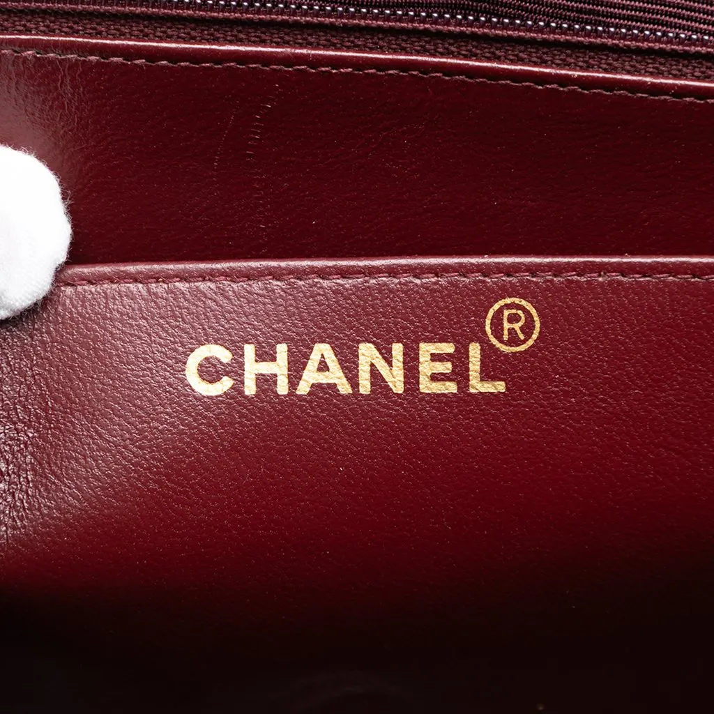 Chanel Maxi XL Classic Lambskin Single Flap Black Leather Very good - Box View