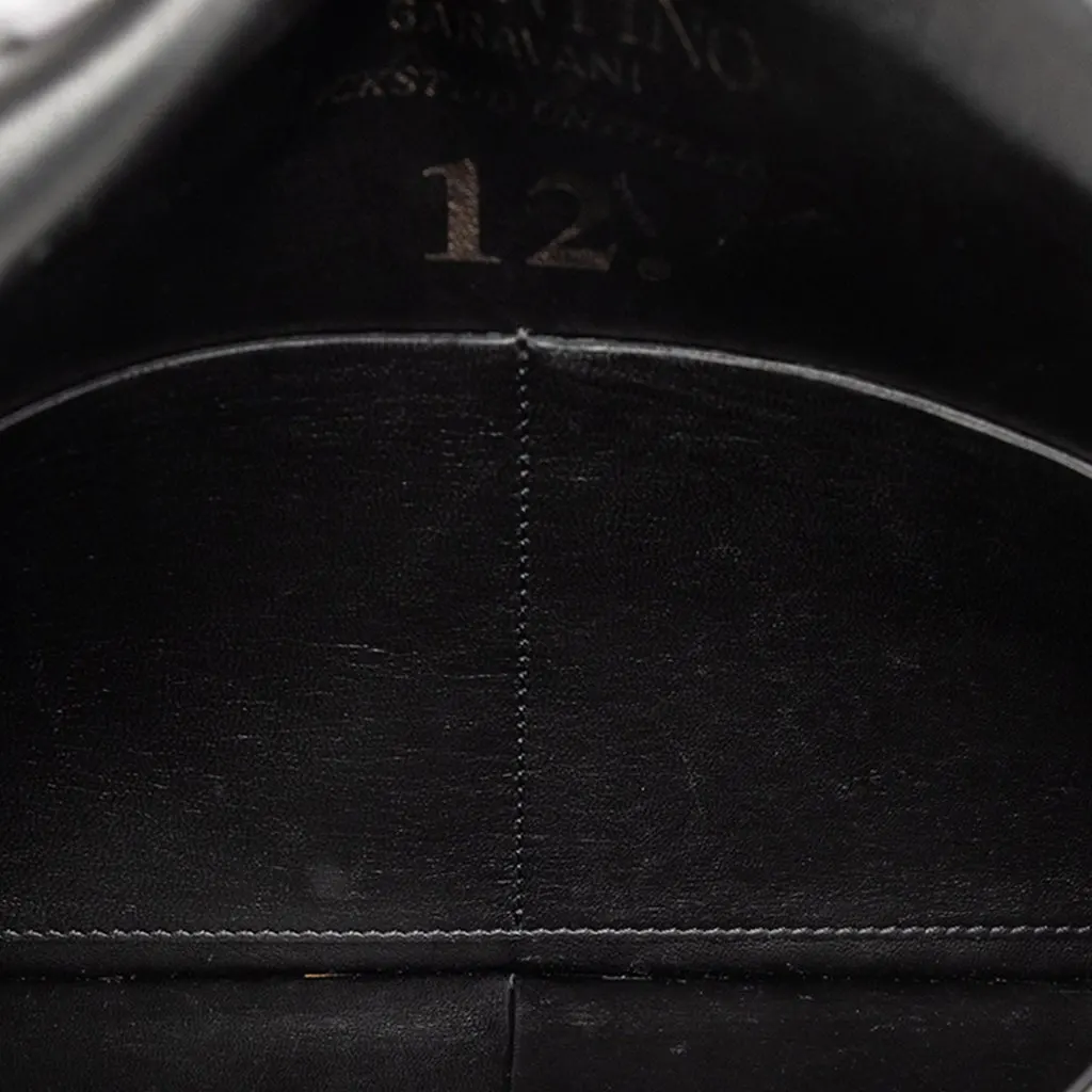 Valentino Leather Rockstud Untitled Envelope Clutch Black Leather Very good - Model View