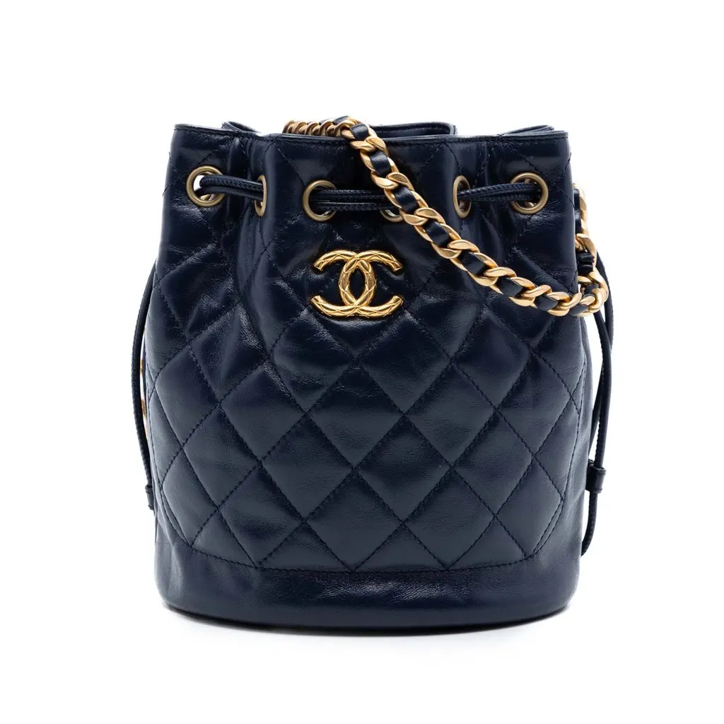 Chanel CC Quilted Lambskin Drawstring Bucket Bag Blue Leather Very good - Front View