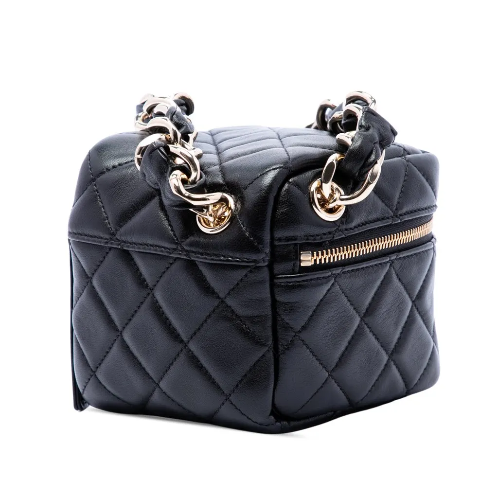 Chanel CC Quilted Lambskin Cube Wristlet Vanity Case Black Leather Very good - Back View