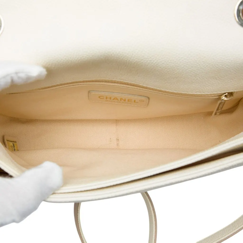 Chanel Paris Cuba Medium Quilted Caviar Thread Around Flap White Leather Very good - Model View