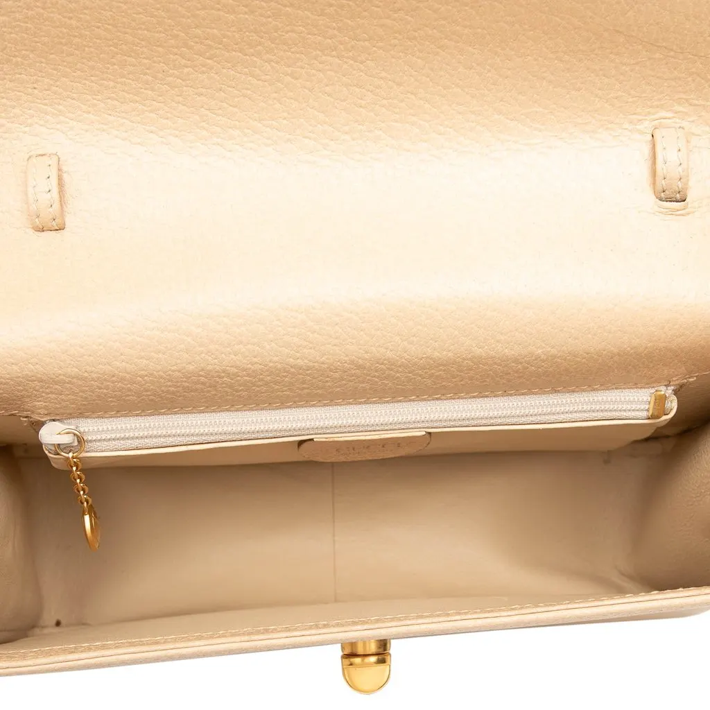 Gucci Calfskin Turnlock Bamboo Top Handle Bag Beige Leather Very good - Model View