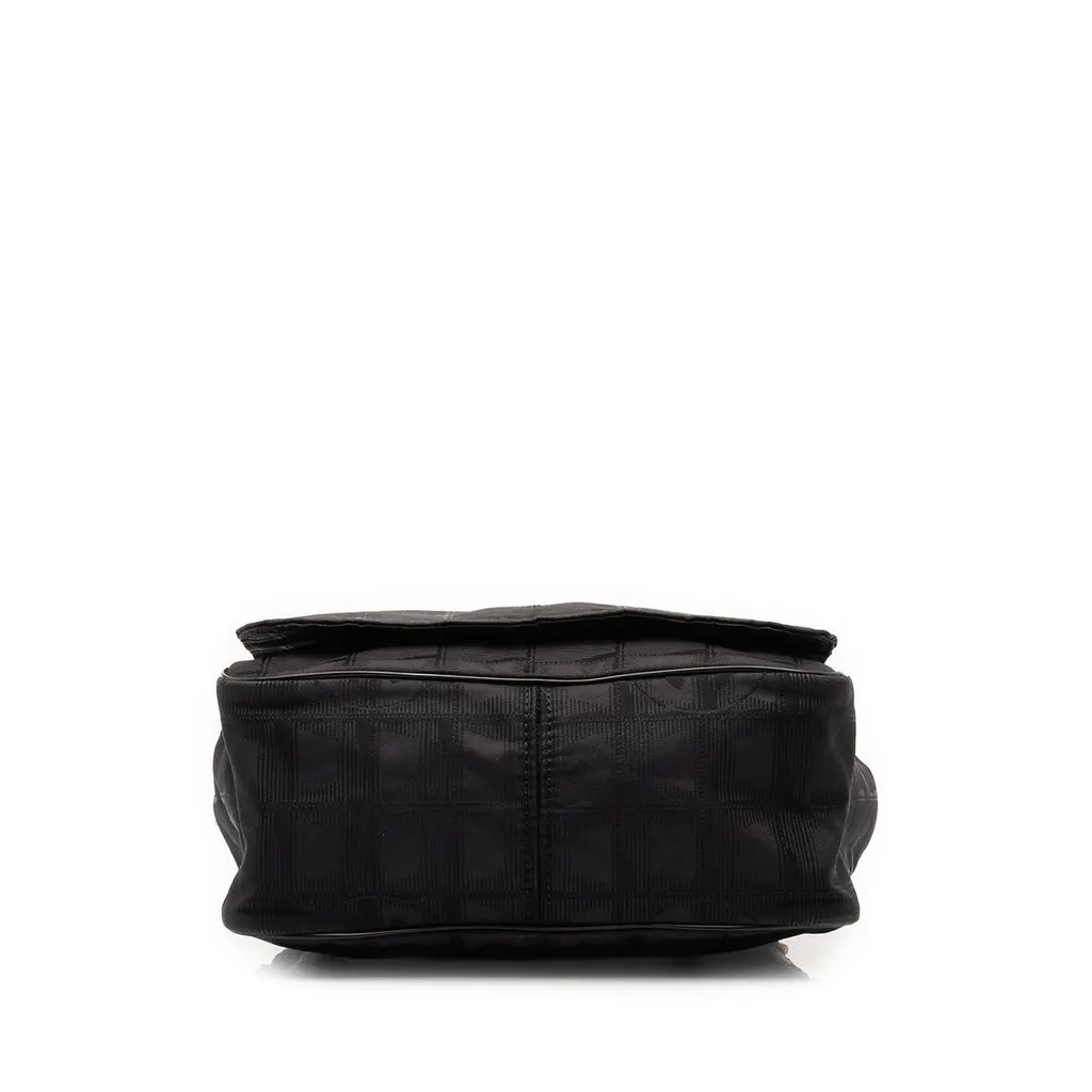 Chanel New Travel Line Nylon Messenger Bag Black Polyamide Very good - Inside View