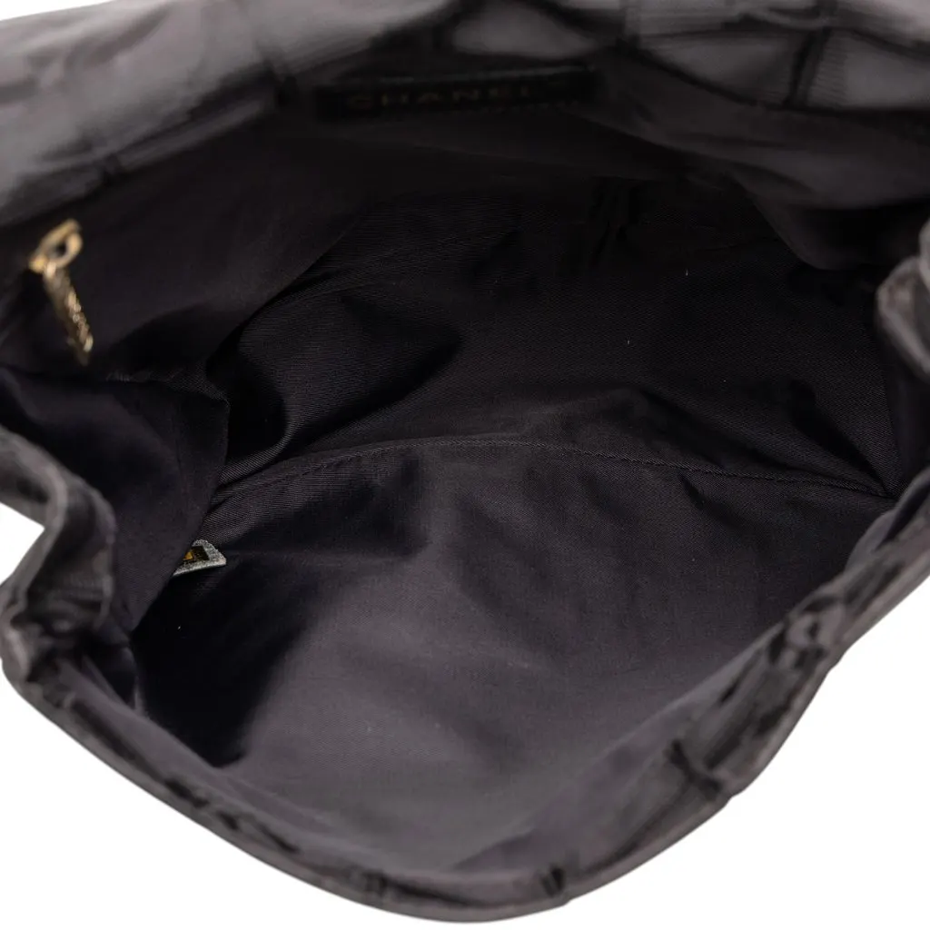Chanel New Travel Line Nylon Messenger Bag Black Polyamide Very good - Model View