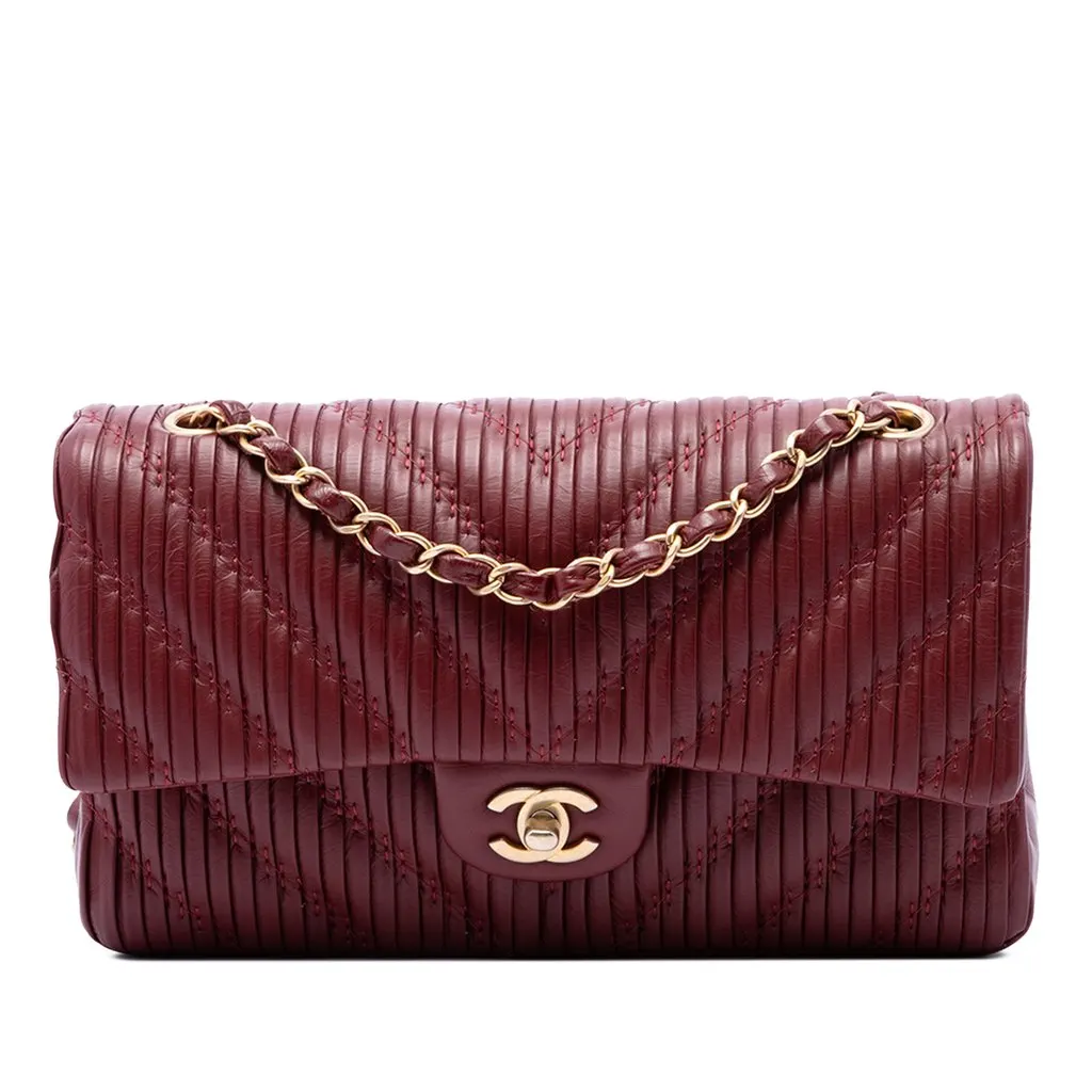 Chanel Medium Classic Chevron Calfskin Pleated Double Flap Red Leather Very good - Front View