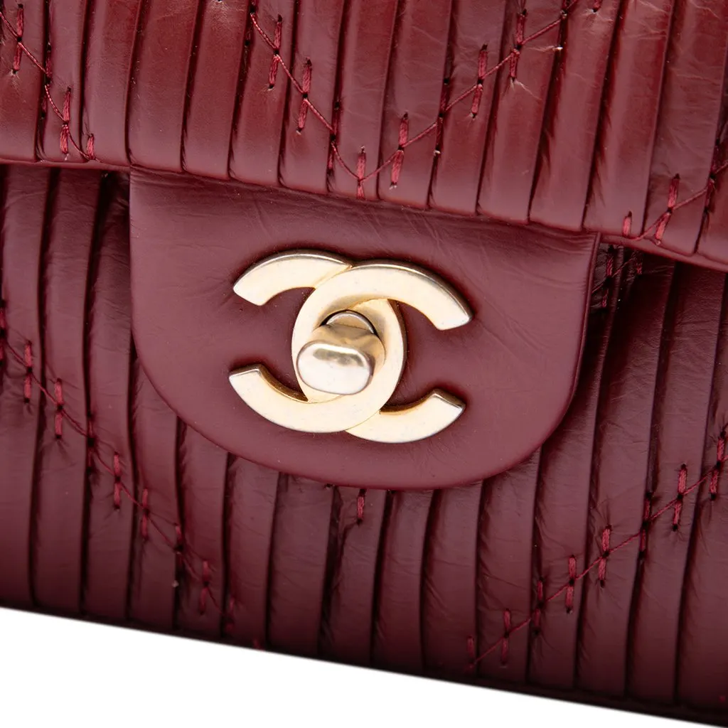 Chanel Medium Classic Chevron Calfskin Pleated Double Flap Red Leather Very good - Box View