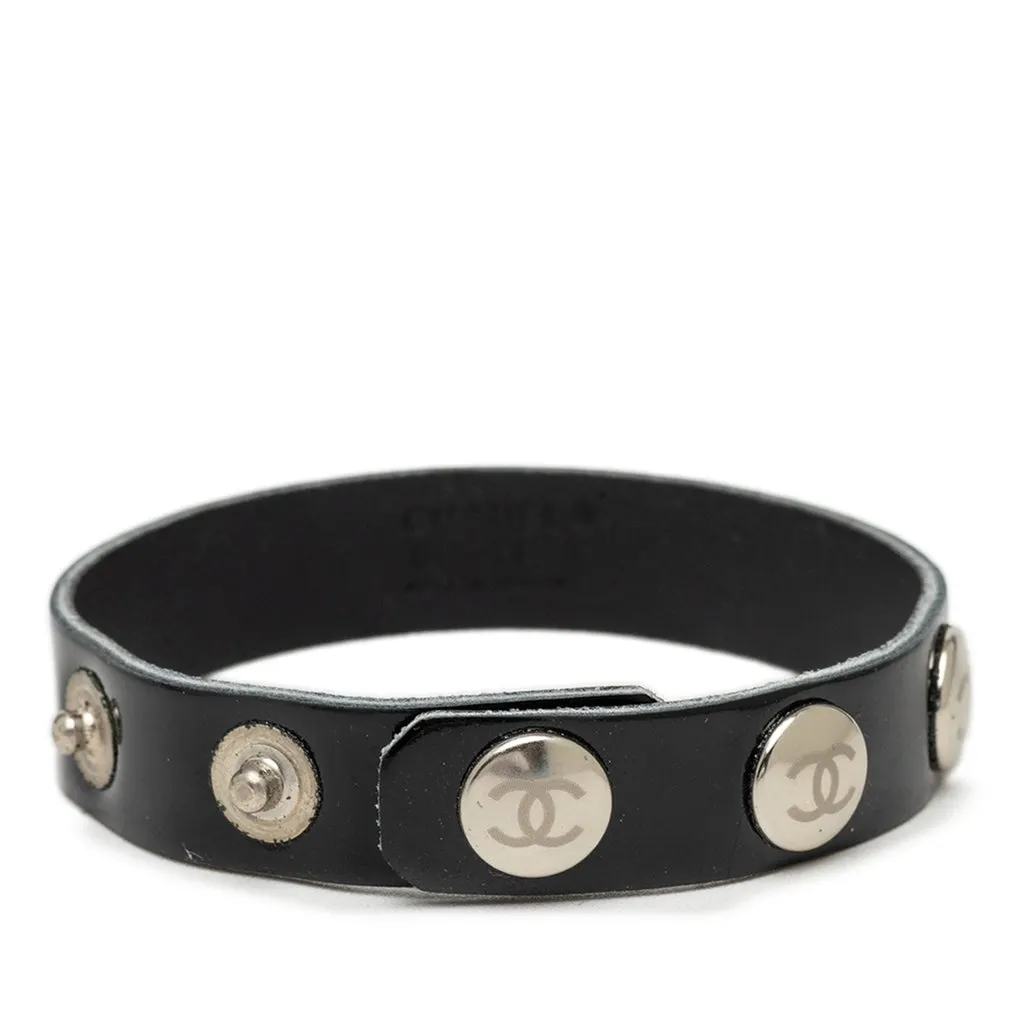 Chanel CC Calfskin Stud Bracelet Black Leather Very good - Front View