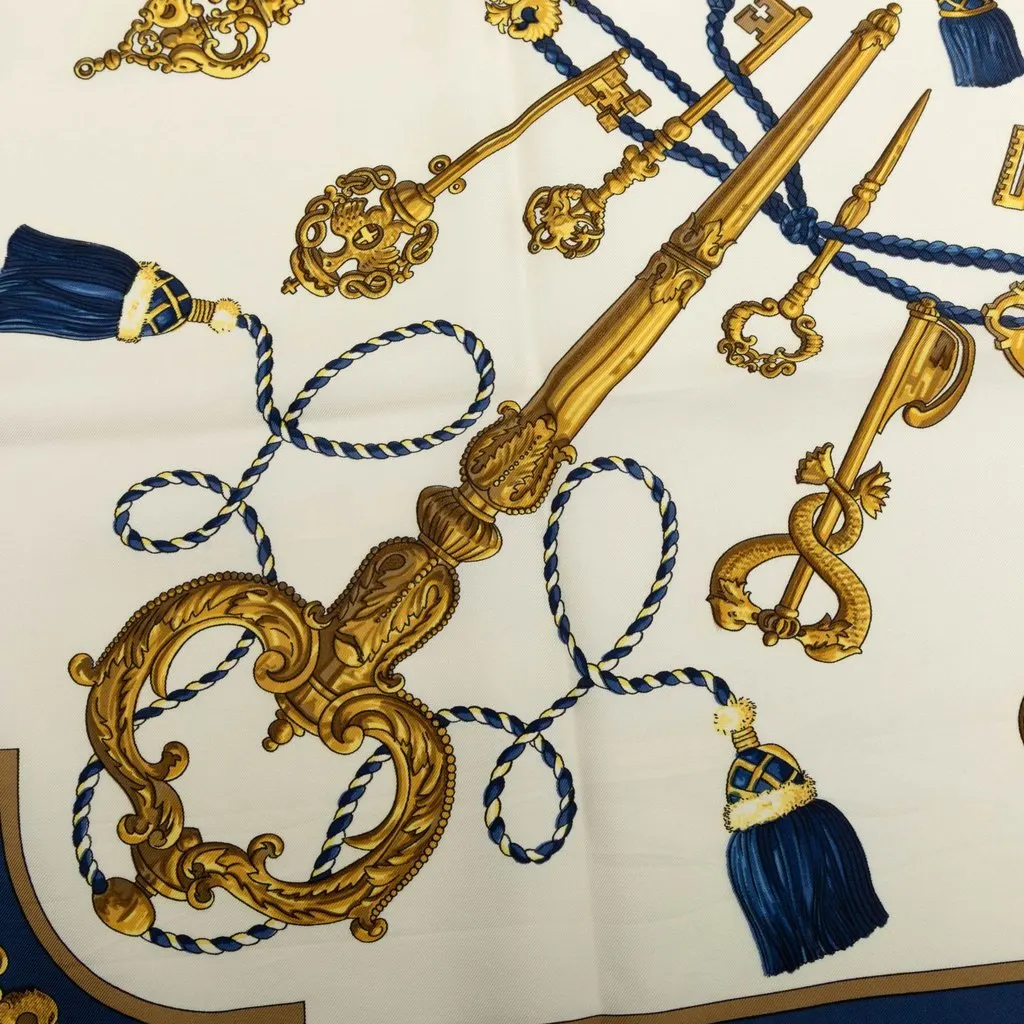 Hermès Les Cles Silk Scarf 90 White Silk Good - Box View