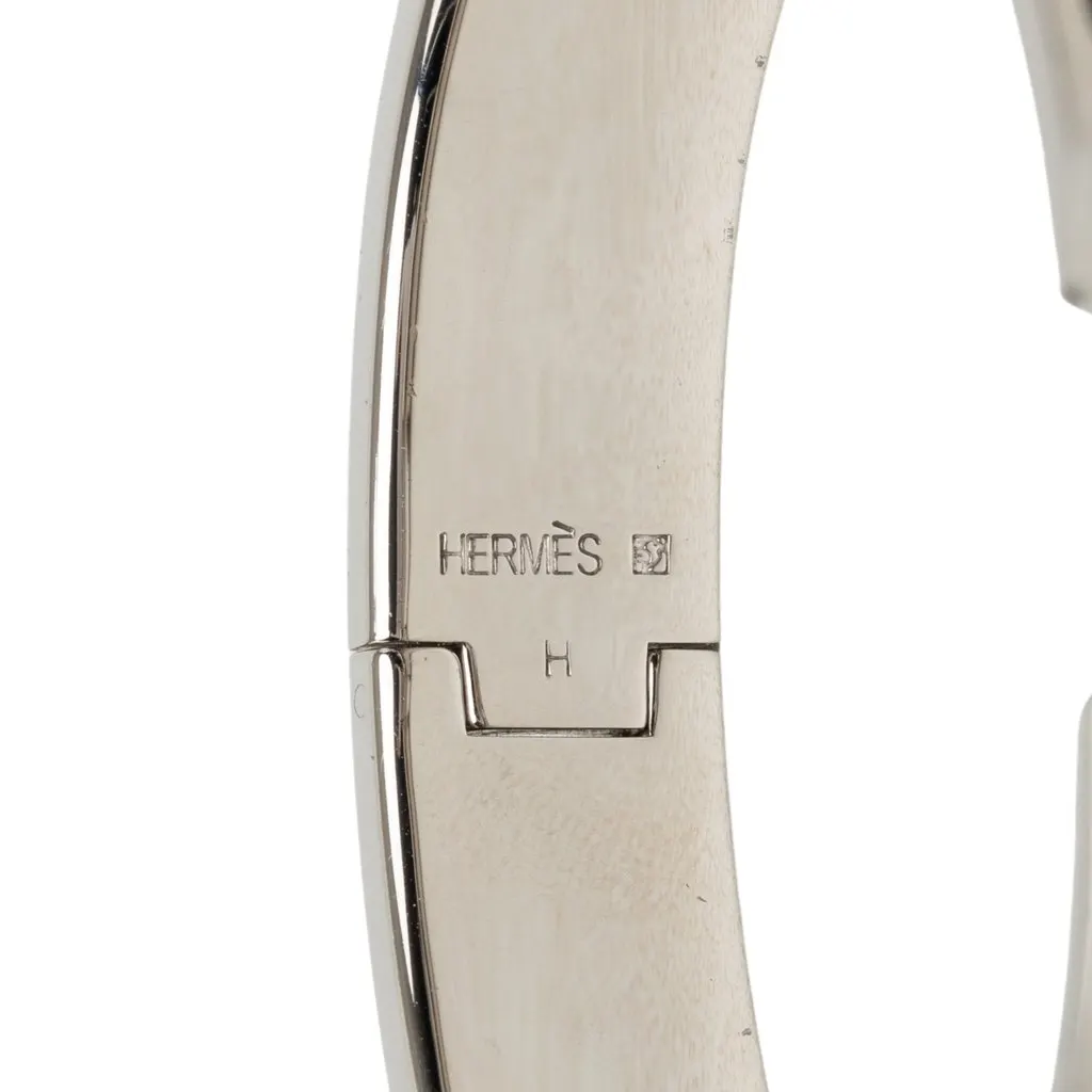 Hermès Narrow Enamel Clic H Bracelet PM Black Very good - Model View