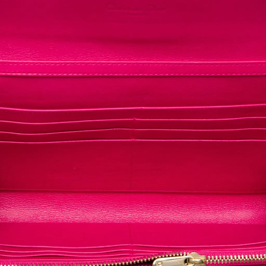 Dior Patent Cannage Lady Dior Wallet On Chain Pink Leather Very good - Model View