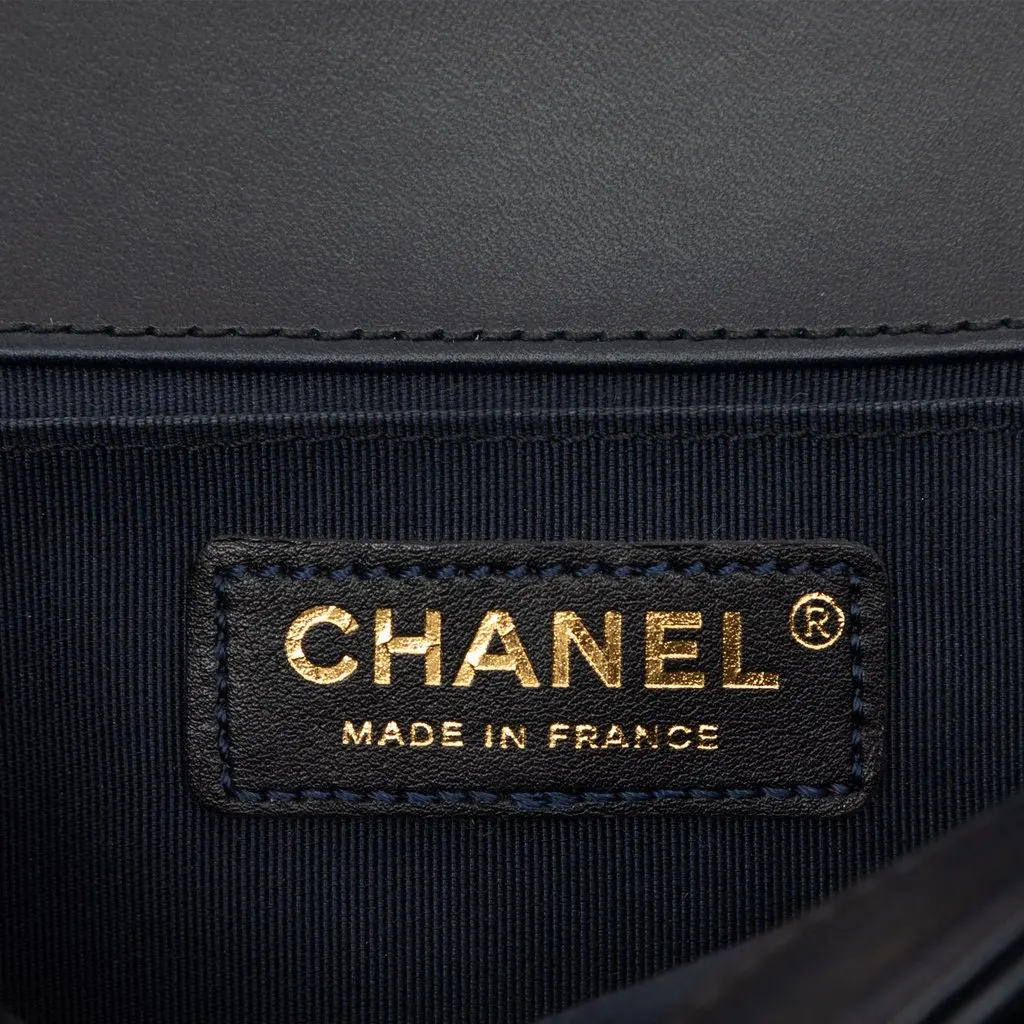 Chanel Old Medium Quilted Lambskin Boy Flap Black Leather Good - Box View