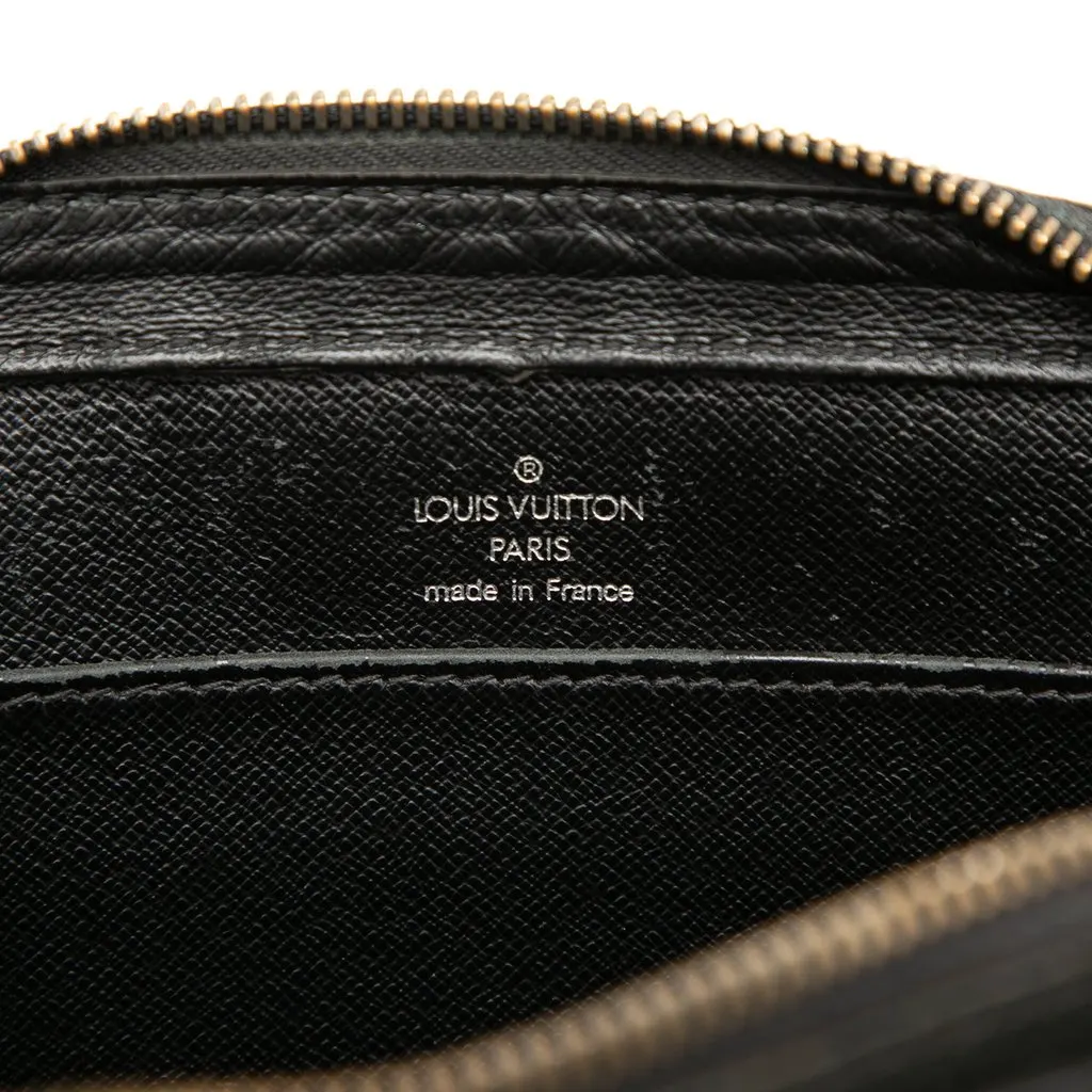 Louis Vuitton Taiga Pochette Baikal Black Leather Good - Box View