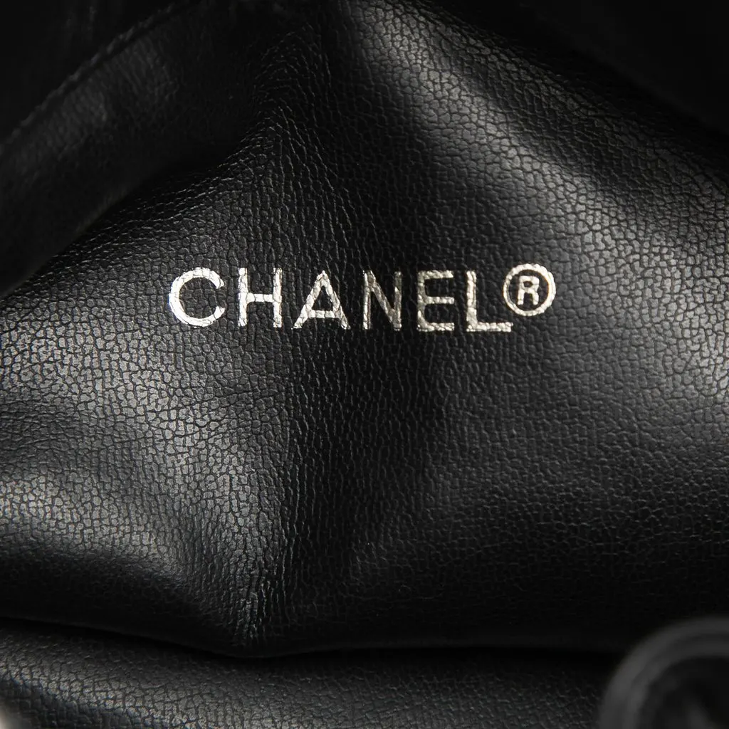 Chanel Quilted Lambskin Drawstring Chain Bucket Bag Black Leather Very good - Box View