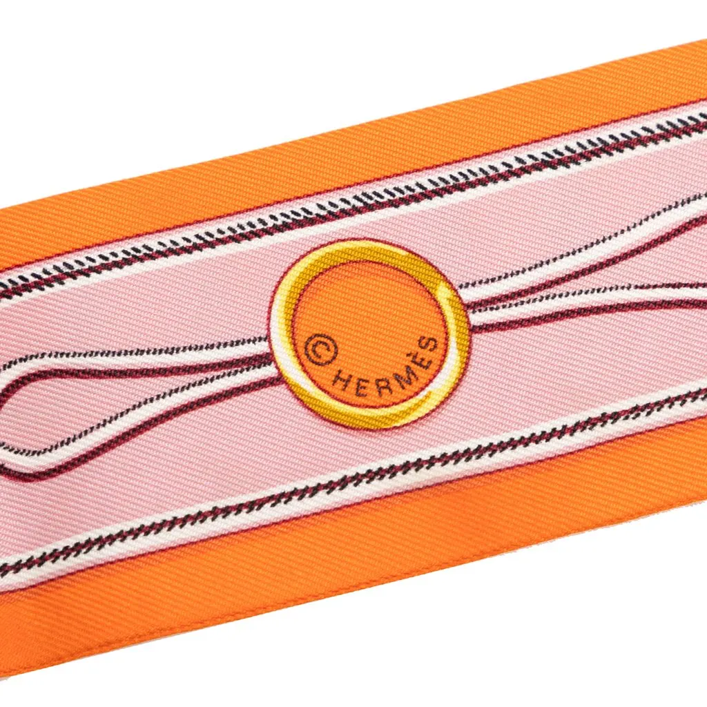 Hermès Maillons Silk Twilly Scarf Orange Very good - Model View