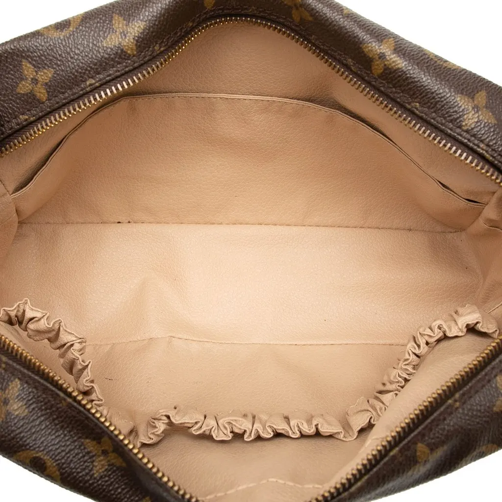 Louis Vuitton Monogram Trousse Toilette 28 Brown Canvas Very good - Model View