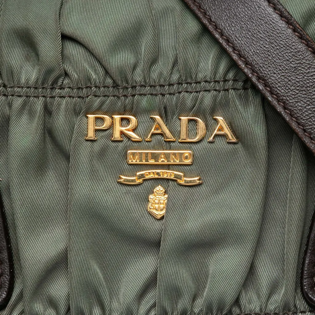 Prada Tessuto Gaufre Satchel Green Very good - Box View
