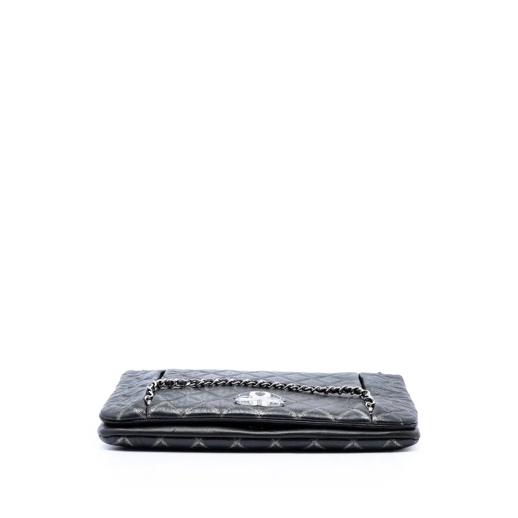 Chanel Quilted Metallic Distressed Lambskin CC Crystal Flap Black Leather Very good - Inside View
