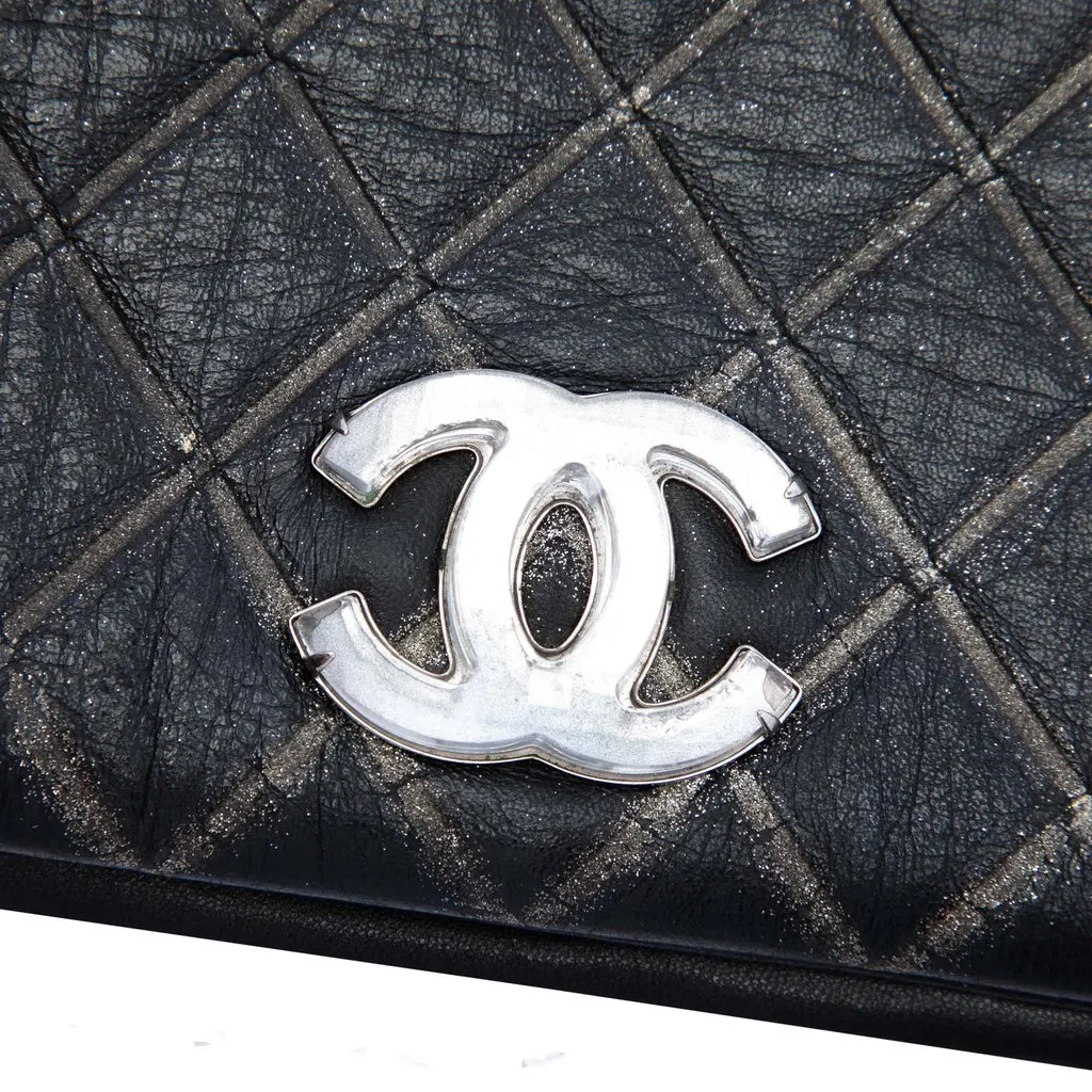 Chanel Quilted Metallic Distressed Lambskin CC Crystal Flap Black Leather Very good - Box View
