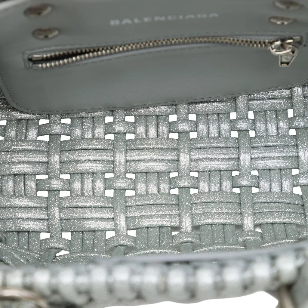 Balenciaga Metallic Faux Leather Bistro Basket Bag XXS Silver Very good - Model View