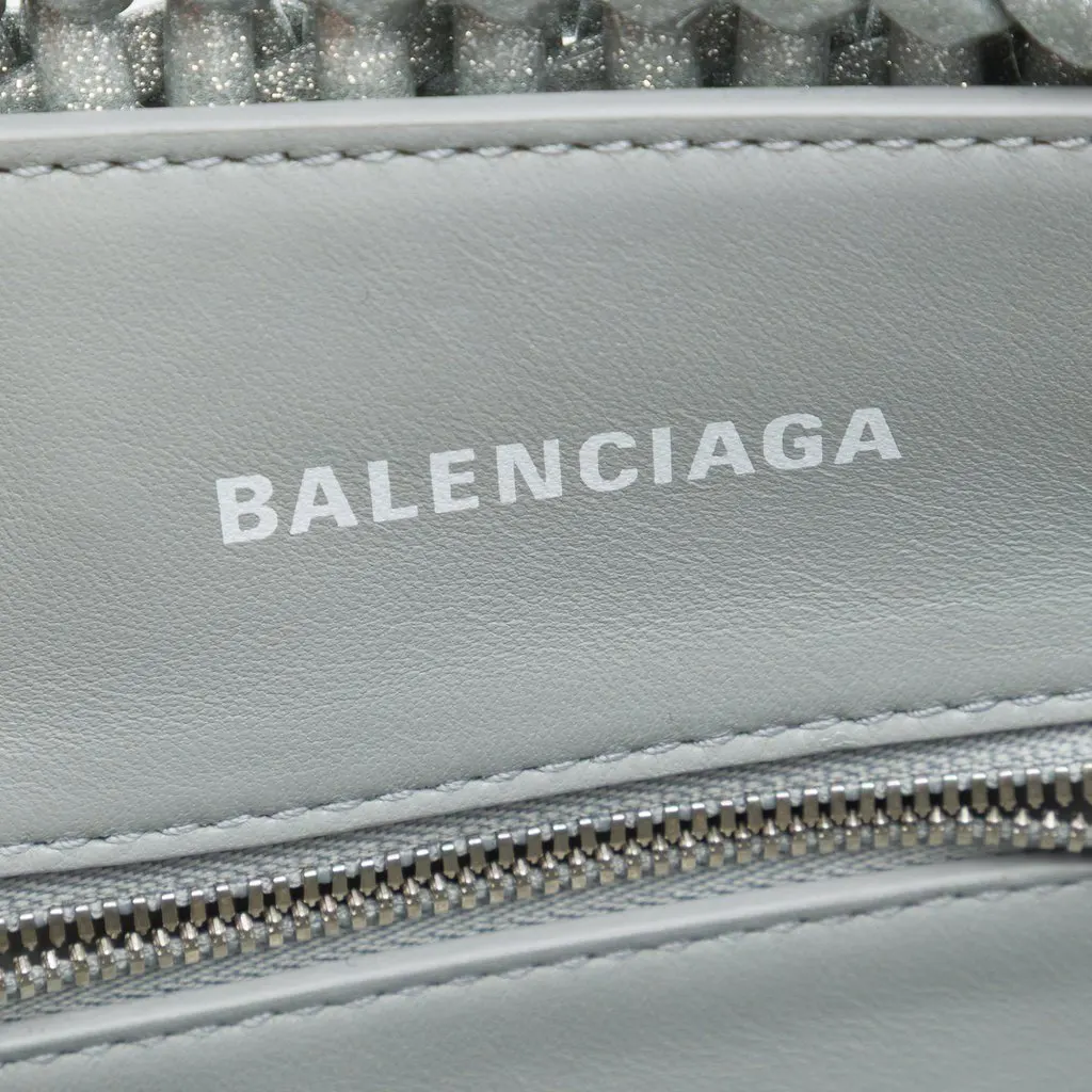Balenciaga Metallic Faux Leather Bistro Basket Bag XXS Silver Very good - Box View
