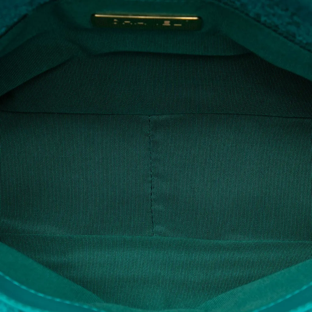 Chanel Medium Tweed 19 Flap Blue Very good - Model View