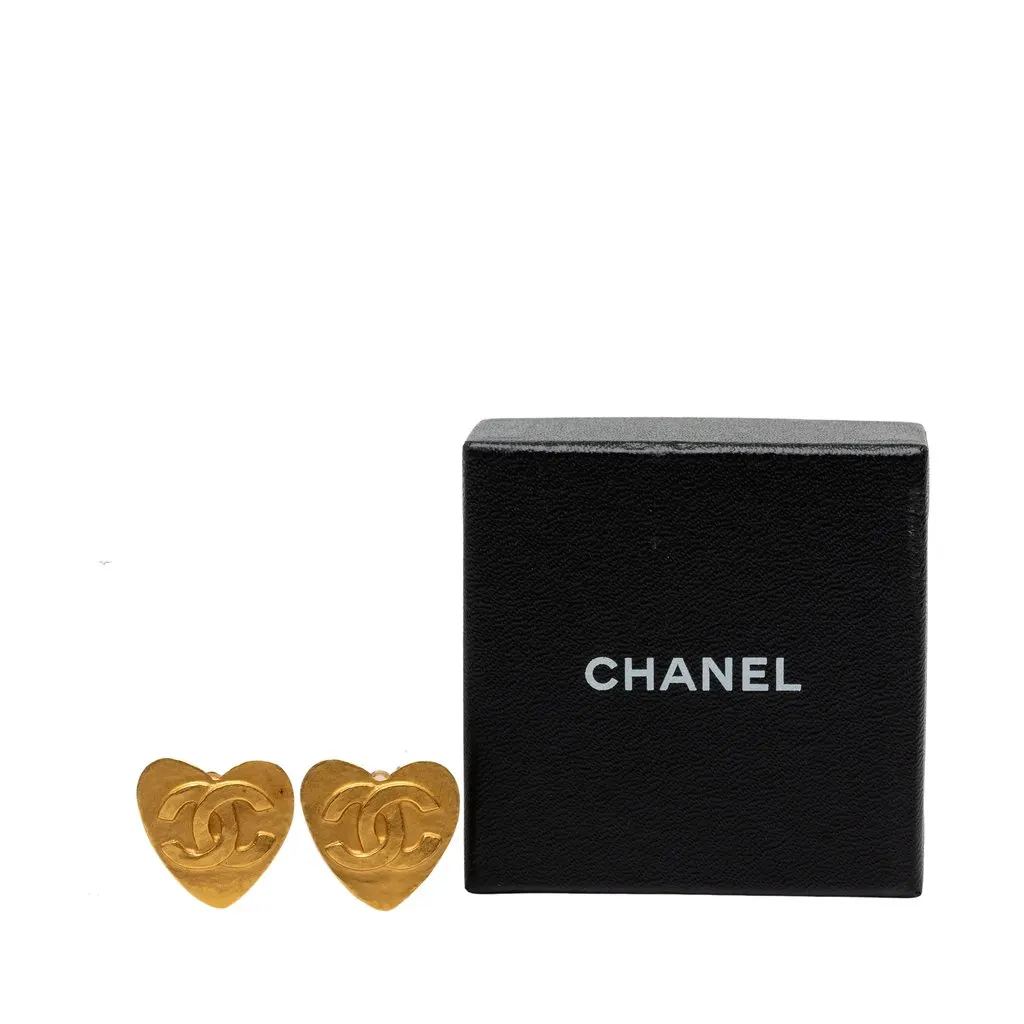Chanel CC Gold Plated Heart Clip On Earrings Gold Metal Very good - Model View