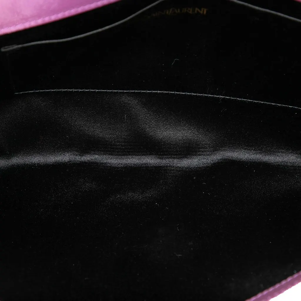 Saint Laurent Large Textured Patent Monogram Belle De Jour Clutch Red Leather Very good - Model View