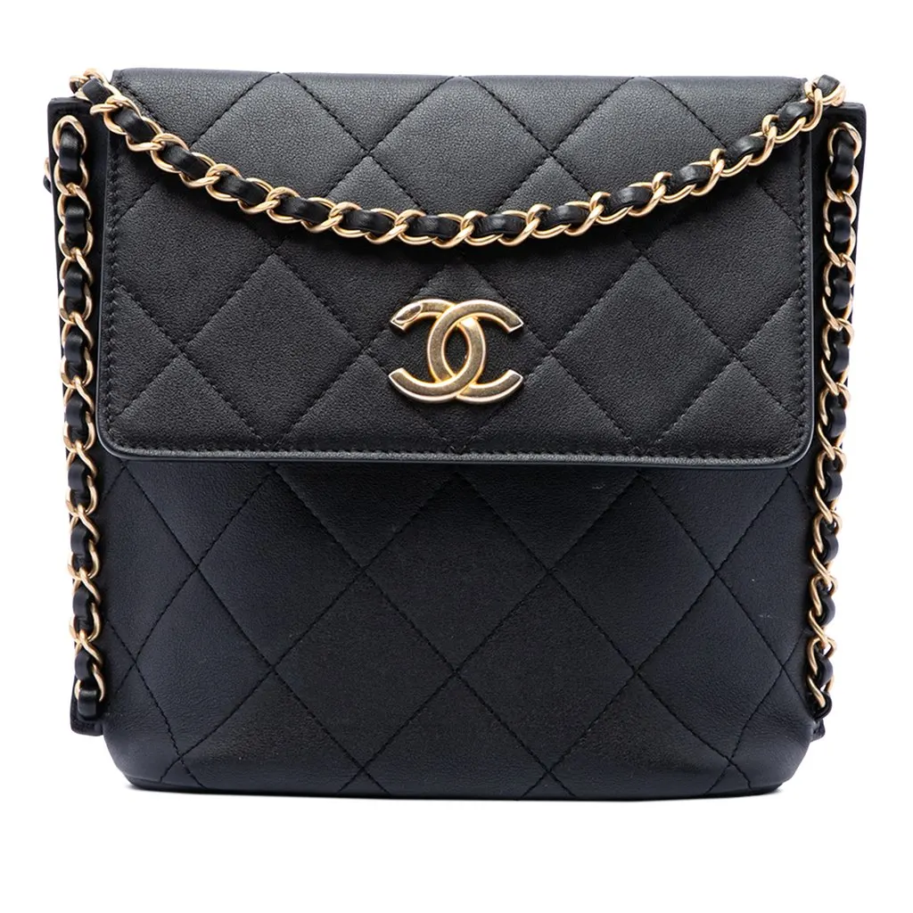 Chanel Small Quilted Calfskin Chain Hobo Flap Black Leather Very good - Front View