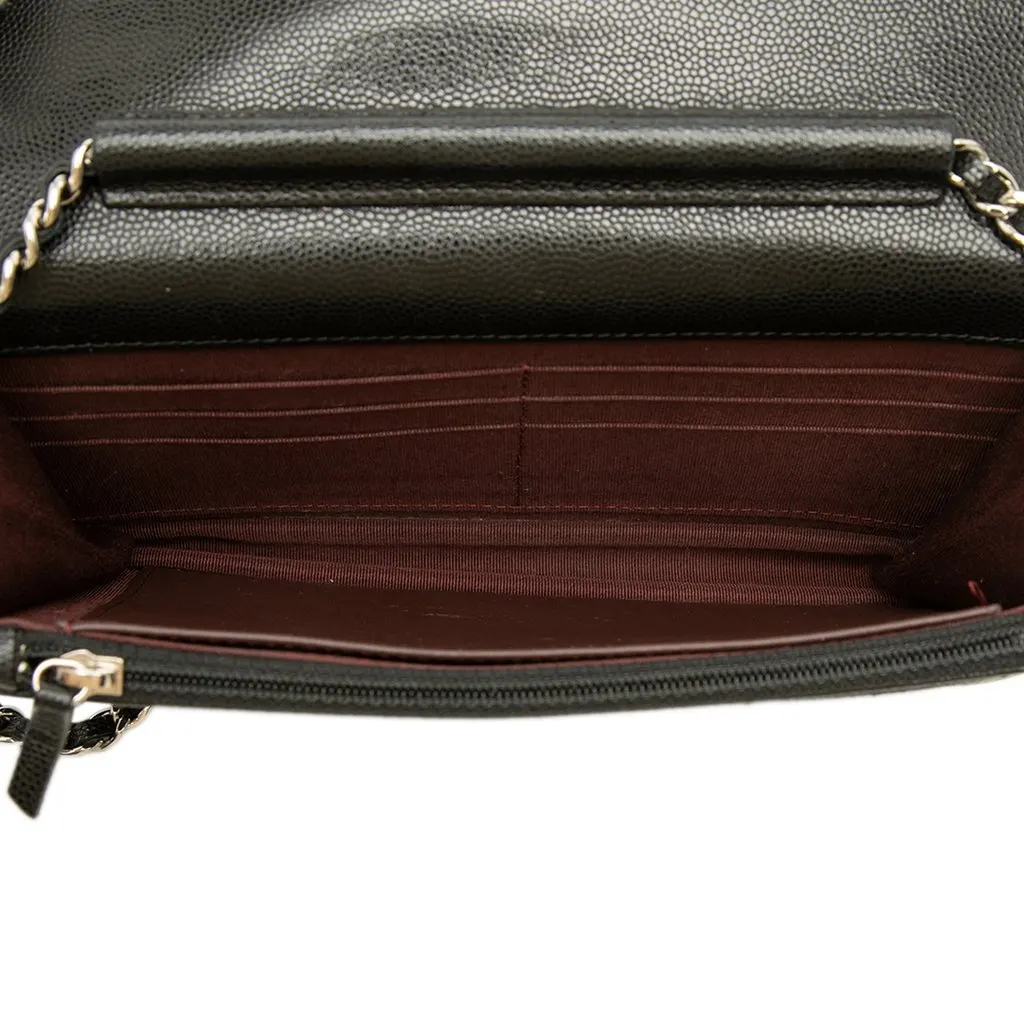 Chanel CC Chevron Caviar Wallet On Chain Black Leather Very good - Model View