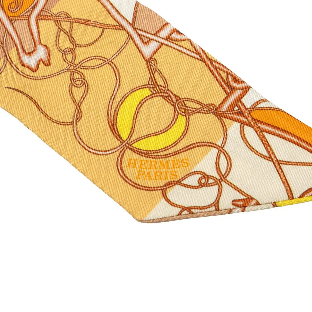 Hermès Coup de Fouet au Bloc Silk Twilly Scarf Yellow Very good - Back View