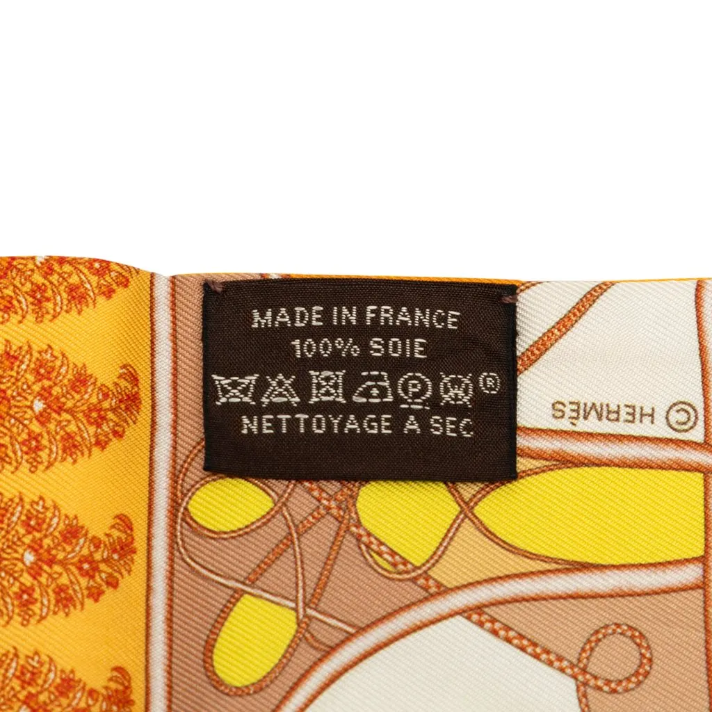 Hermès Coup de Fouet au Bloc Silk Twilly Scarf Yellow Very good - Inside View