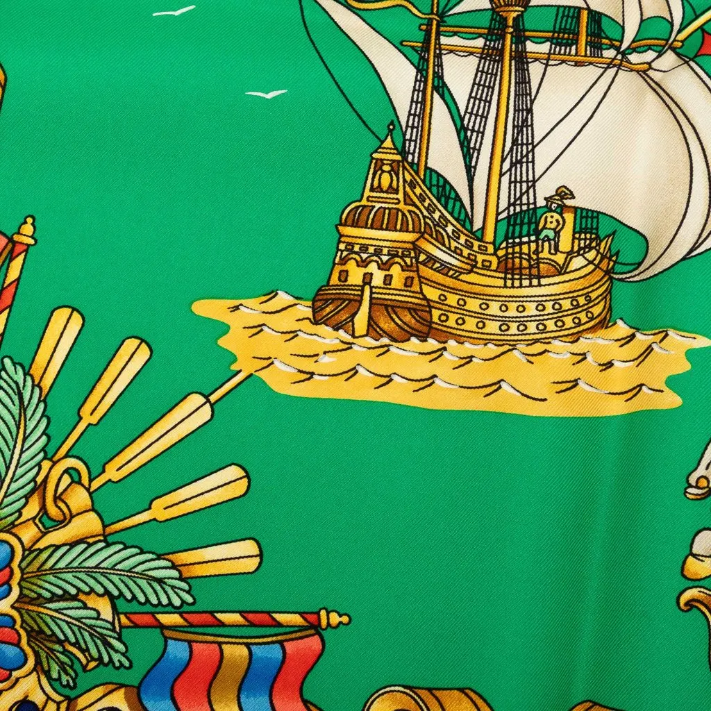 Hermès Voiles de Lumiere Silk Scarf 90 Green Silk Good - Model View