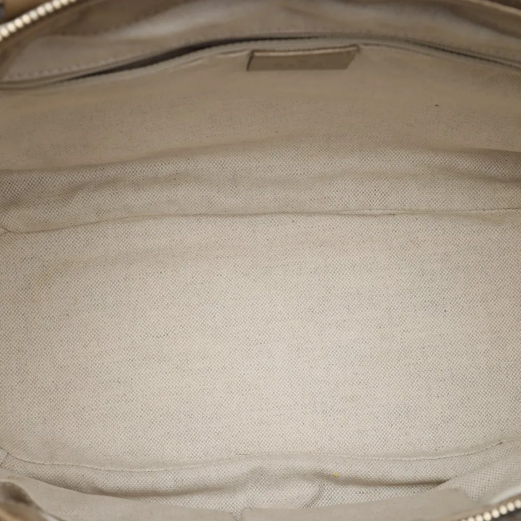 Gucci GG Canvas Sukey Satchel Beige Very good - Model View