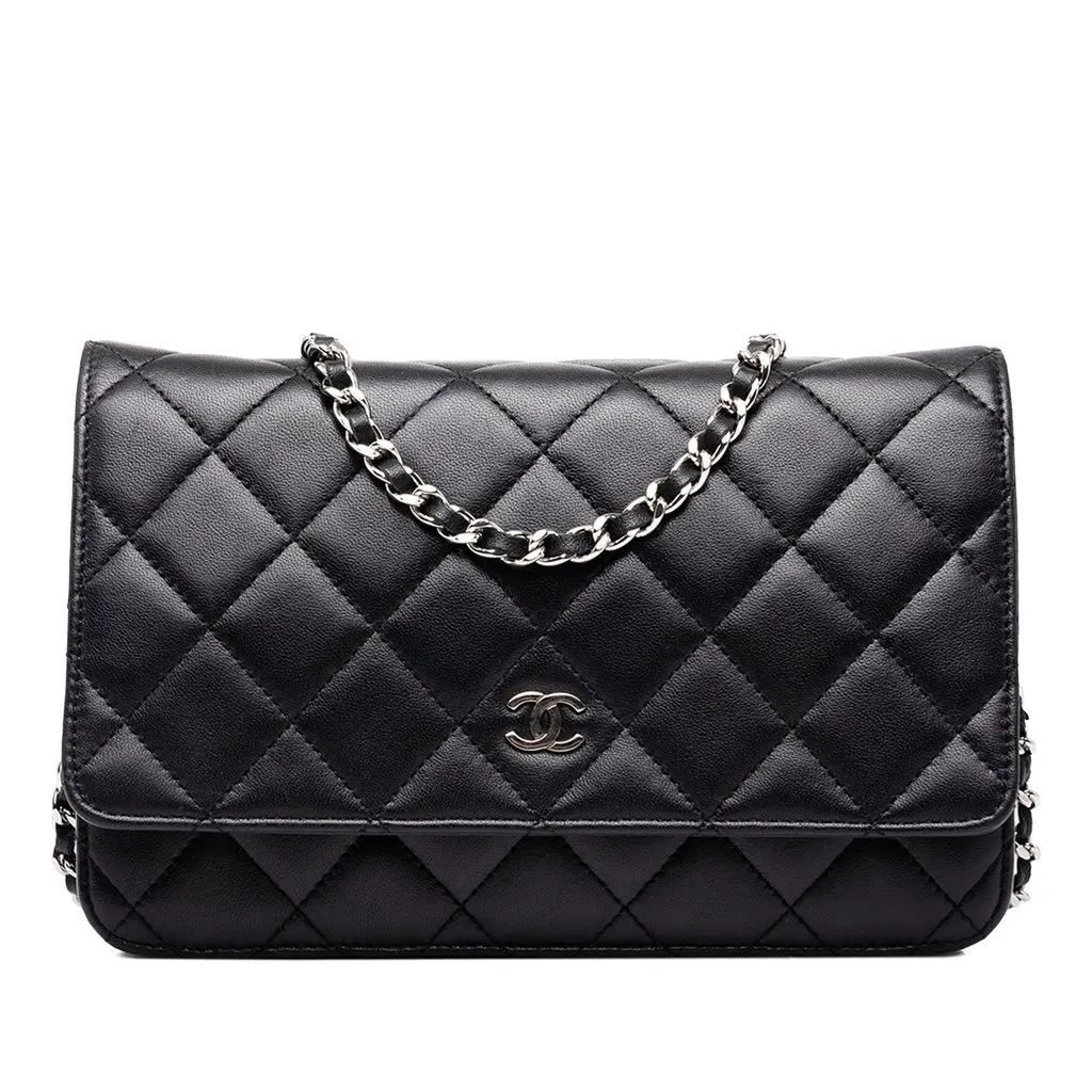 Chanel CC مبطّنة جلد الحمل محفظة على بسلسلة