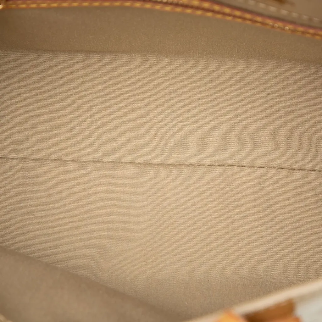 Louis Vuitton Monogram Vernis Reade PM Beige Leather Very good - Model View
