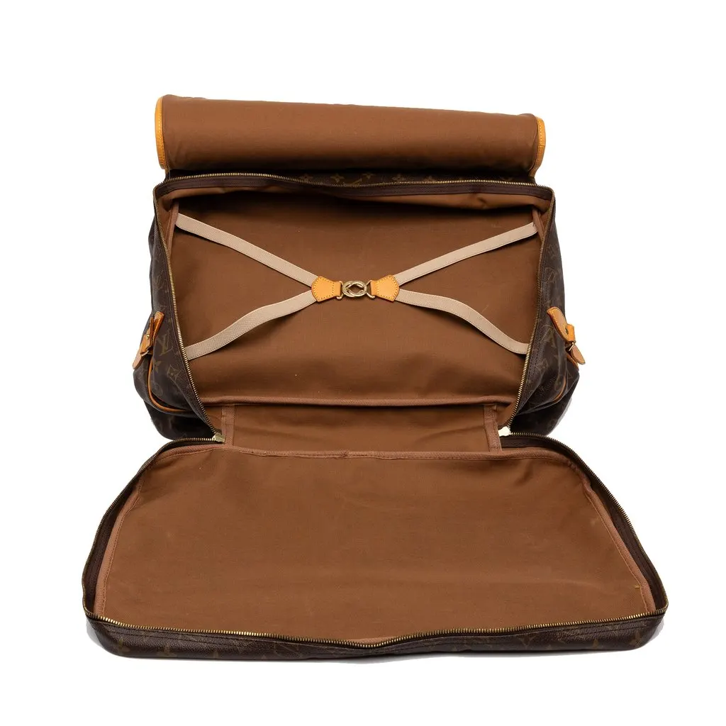 Louis Vuitton Monogram Sac Chasse Hunting Bag Brown Canvas Good - Model View
